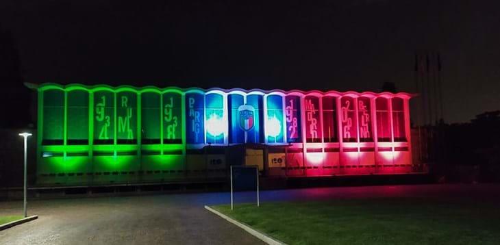 Coverciano si illumina di bianco rosso e verde, come i principali monumenti italiani