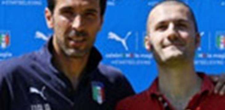 ‘Celebri-amo la maglia’: prosegue l’asta on-line per avere le divise degli Azzurri