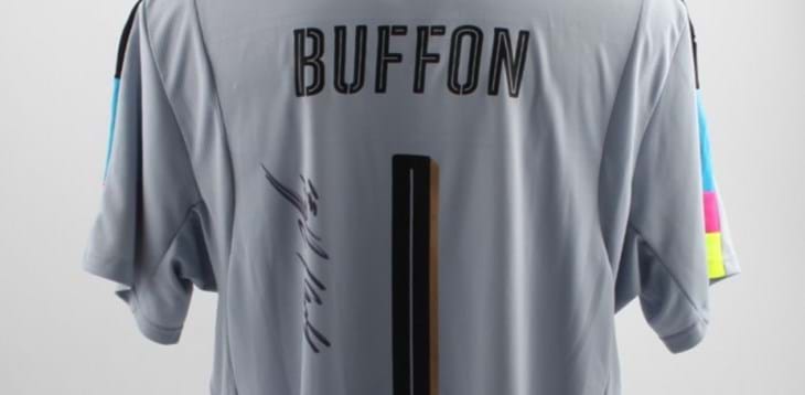 Raccolta fondi per Special Olympics: all’asta la maglia autografata di Buffon