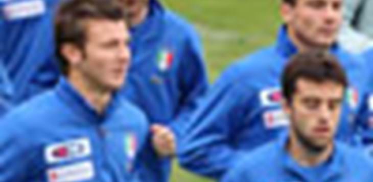 Prosegue la preparazione a Coverciano. Tre gol di Pazzini in allenamento