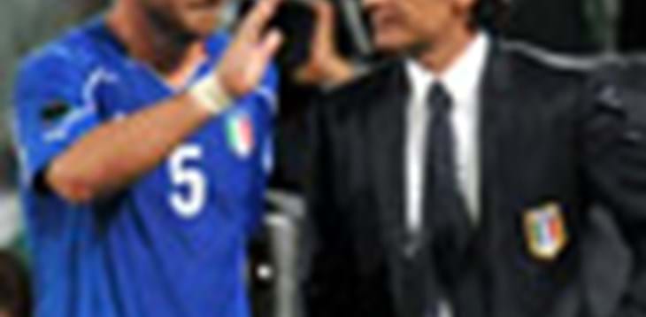 Verso Belfast. Lavoro tattico e partitella: a segno Pazzini e De Rossi