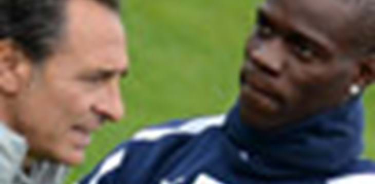 Prandelli: “Dobbiamo assolutamente vincere”. E Balotelli insegue Riva