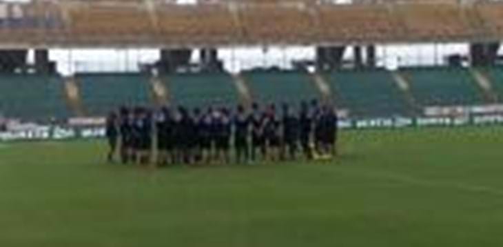 Rifinitura sotto la pioggia a Bari. Tanti applausi per gli Azzurri e per Antonio Conte