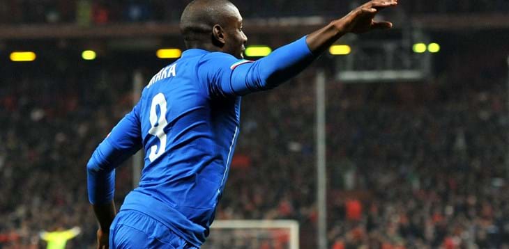 L’abbraccio dell’Italia alla città di Genova tra emozioni e il gol vittoria di Okaka