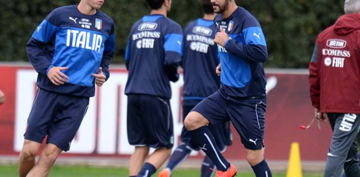Azzurri al lavoro a Coverciano. Nel pomeriggio gara di allenamento con la Nazionale Under 18