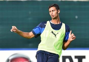 Azzurrini al lavoro in vista del match con la Slovenia. Mandragora: “Gruppo forte e coeso”