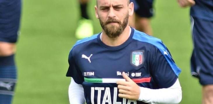 De Rossi lascia il ritiro. Nel pomeriggio allenamento allo Stadio ‘San Nicola’