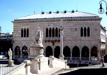 Udine sede dell'amichevole Italia vs Spagna: città, stadio e info turistiche