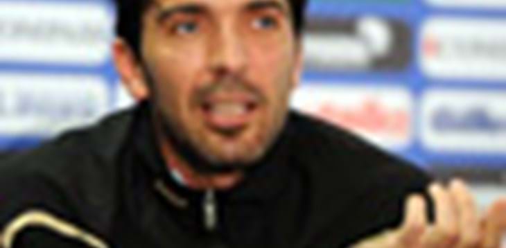 Buffon: “Per molti di noi si chiuderà un ciclo, vogliamo farlo a testa alta”